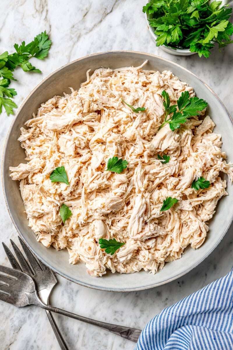 Slow cooker shredded chicken 