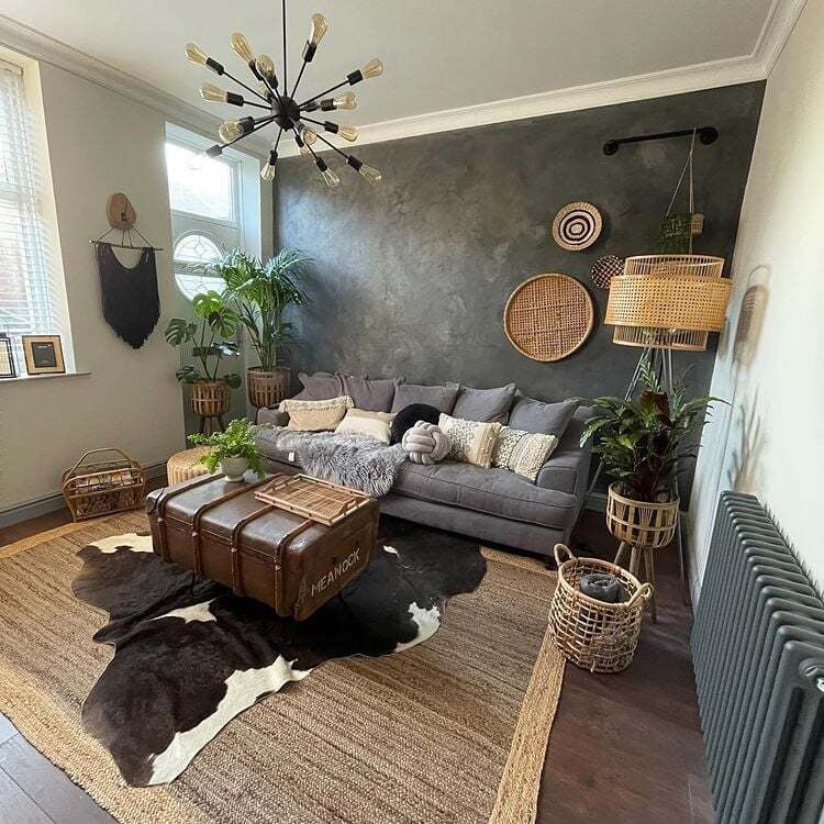 DIY a Distressed Wall