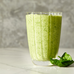 Green Pineapple Coconut Smoothie