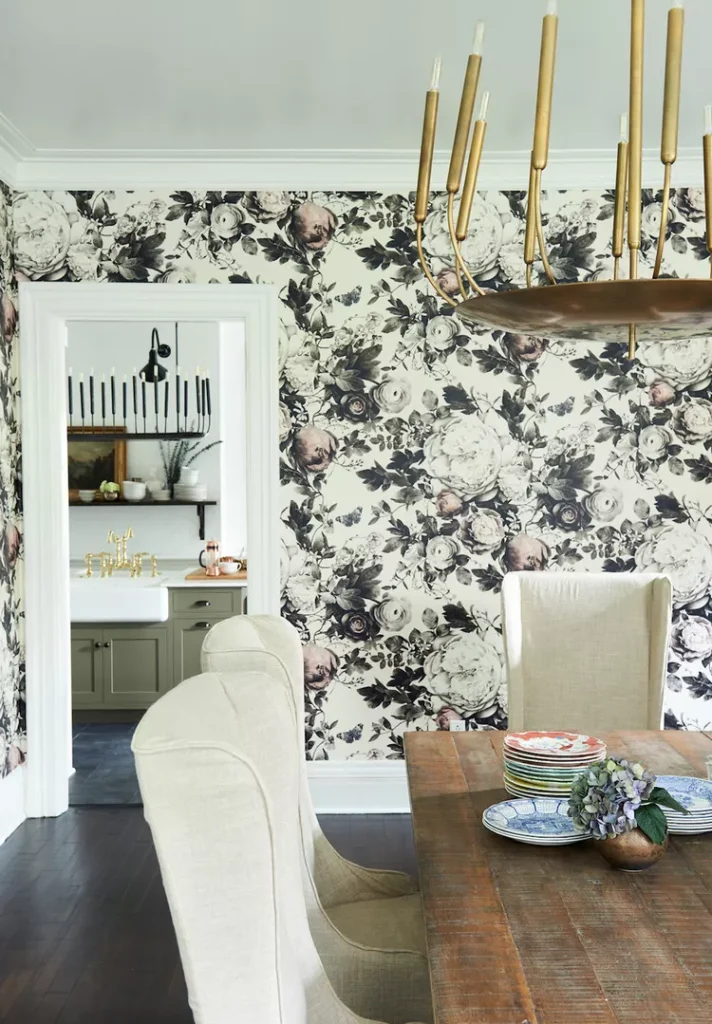 Hang Oversized Floral Wallpaper