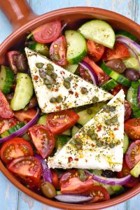  Greek Salad (Horiatiki)