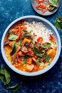 Simple Roast Beef Red Curry