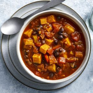 Slow Cooker Vegetarian Chili for Dinner