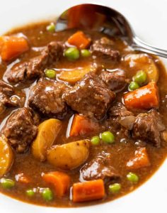Slow Cooker Hearty Beef Stew for Dinner