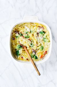Creamy whole 30 beacon garlic spaghetti squash
